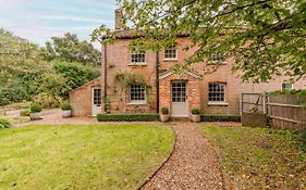 Host & Stay - Haclins Cottage